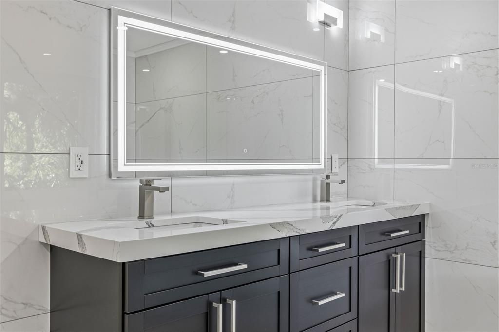 En Venta: $1,599,000 (6 camas, 5 baños, 3404 Pies cuadrados)