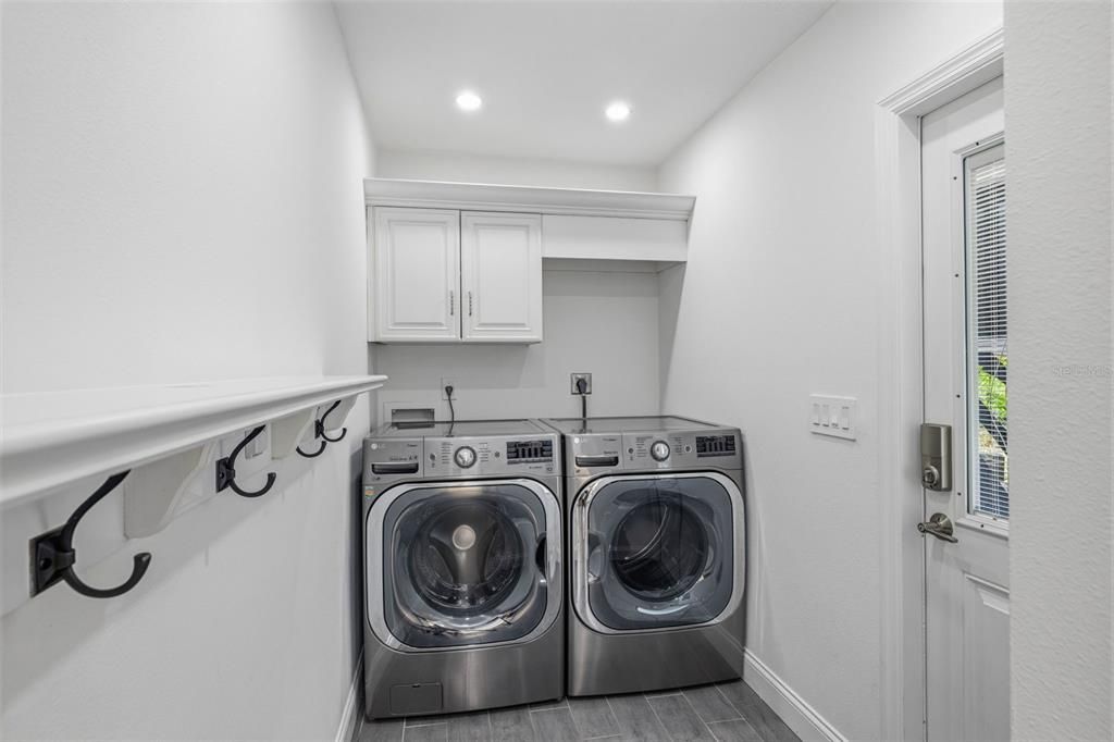 En Venta: $1,599,000 (6 camas, 5 baños, 3404 Pies cuadrados)