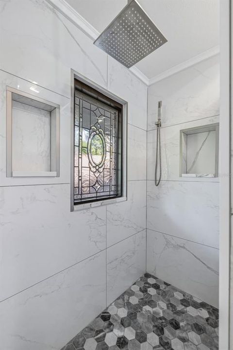 En Venta: $1,599,000 (6 camas, 5 baños, 3404 Pies cuadrados)