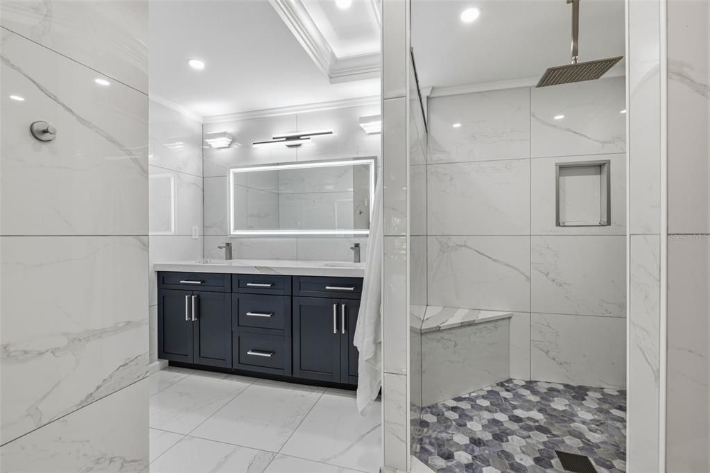 En Venta: $1,599,000 (6 camas, 5 baños, 3404 Pies cuadrados)