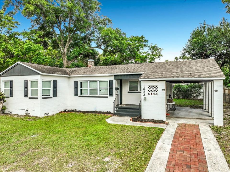 Active With Contract: $280,000 (2 beds, 1 baths, 850 Square Feet)