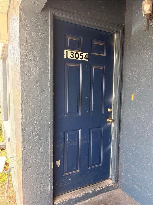 For Sale: $150,000 (2 beds, 1 baths, 936 Square Feet)