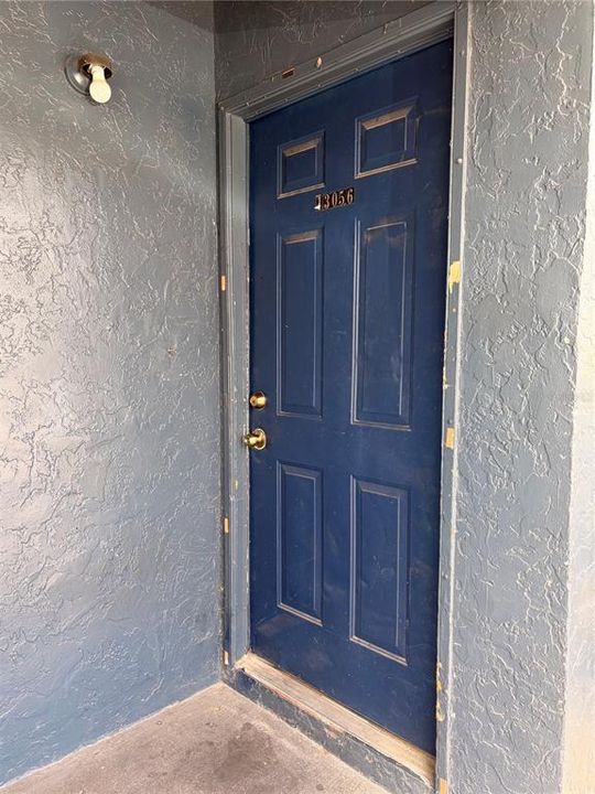 For Sale: $150,000 (2 beds, 1 baths, 936 Square Feet)