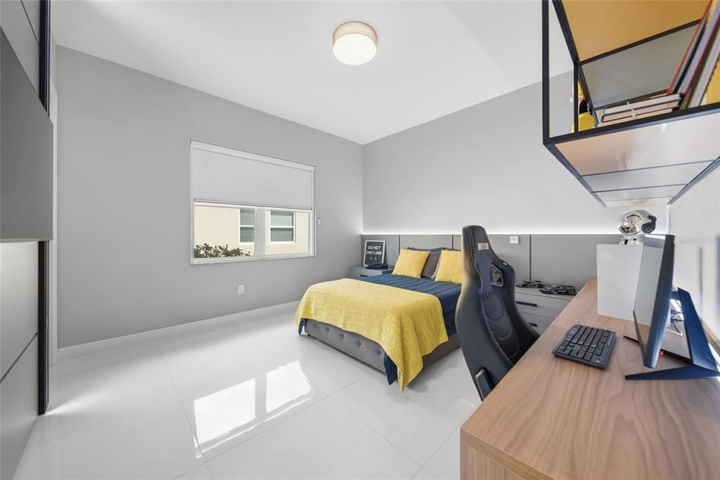 En Venta: $1,199,900 (3 camas, 3 baños, 3186 Pies cuadrados)