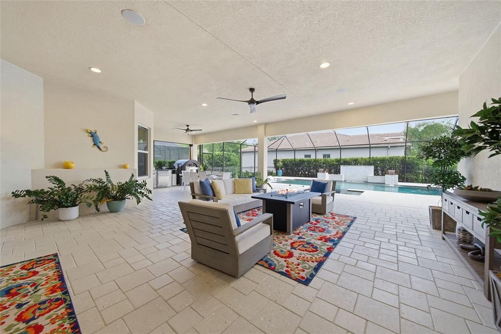 En Venta: $1,199,900 (3 camas, 3 baños, 3186 Pies cuadrados)