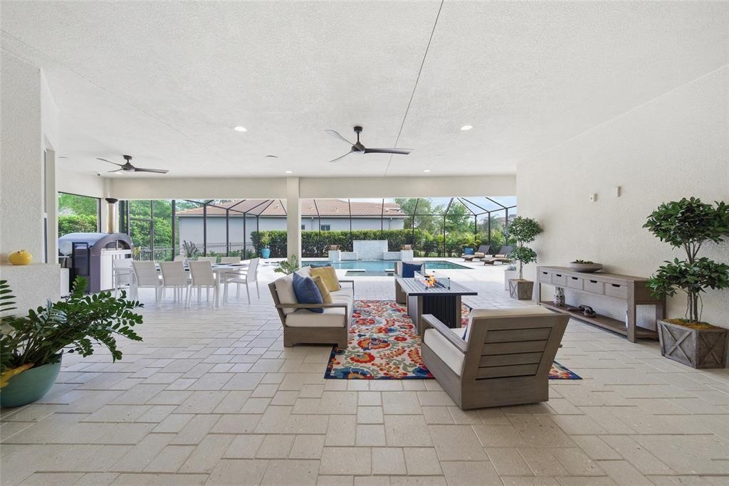 En Venta: $1,199,900 (3 camas, 3 baños, 3186 Pies cuadrados)