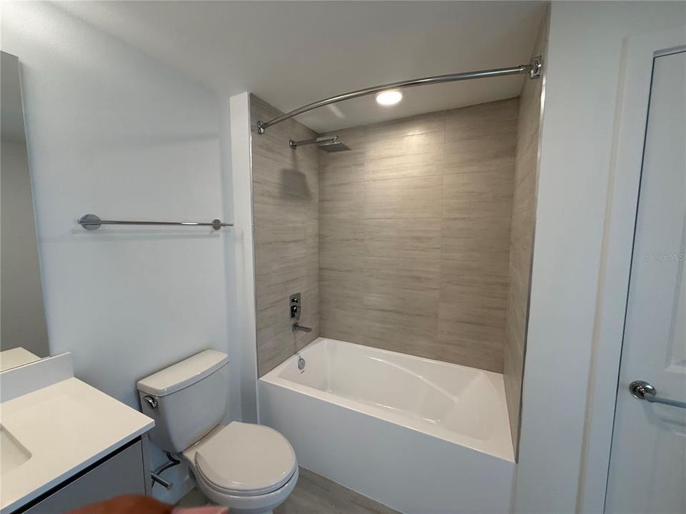 В аренду: $1,700 (2 спален, 2 ванн, 1023 Квадратных фут)