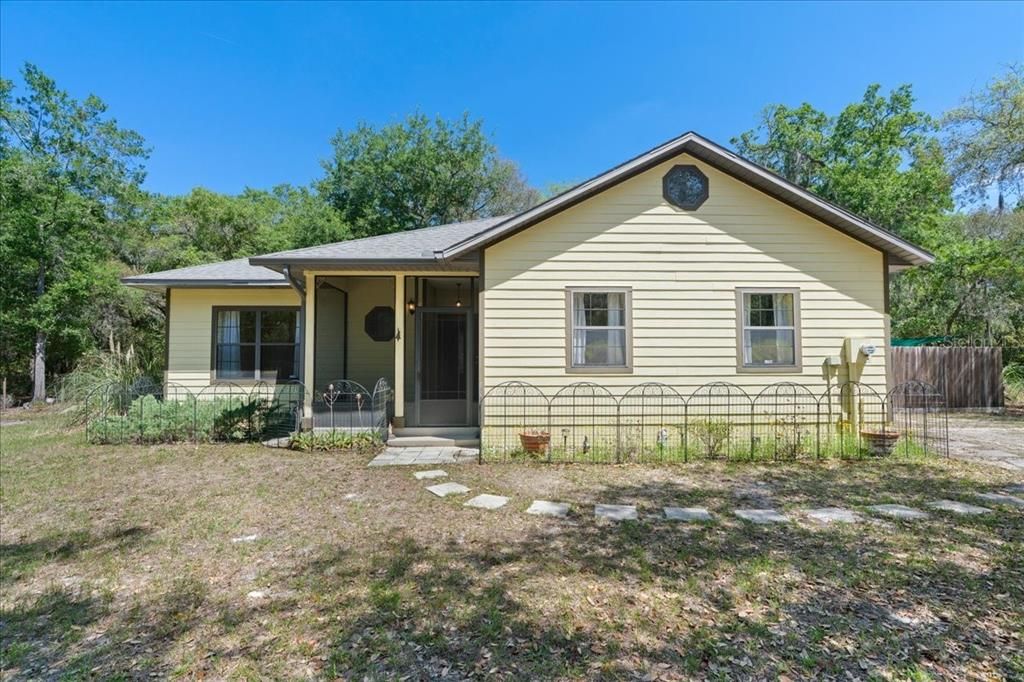 For Sale: $315,000 (2 beds, 2 baths, 1177 Square Feet)