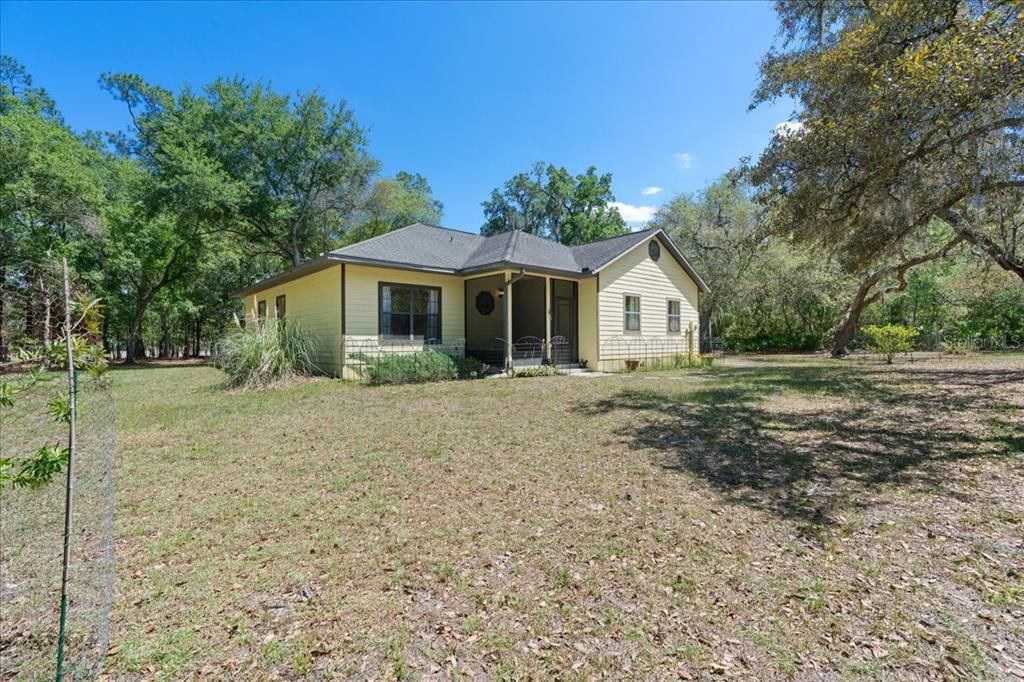 For Sale: $315,000 (2 beds, 2 baths, 1177 Square Feet)