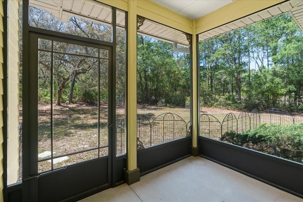 For Sale: $315,000 (2 beds, 2 baths, 1177 Square Feet)