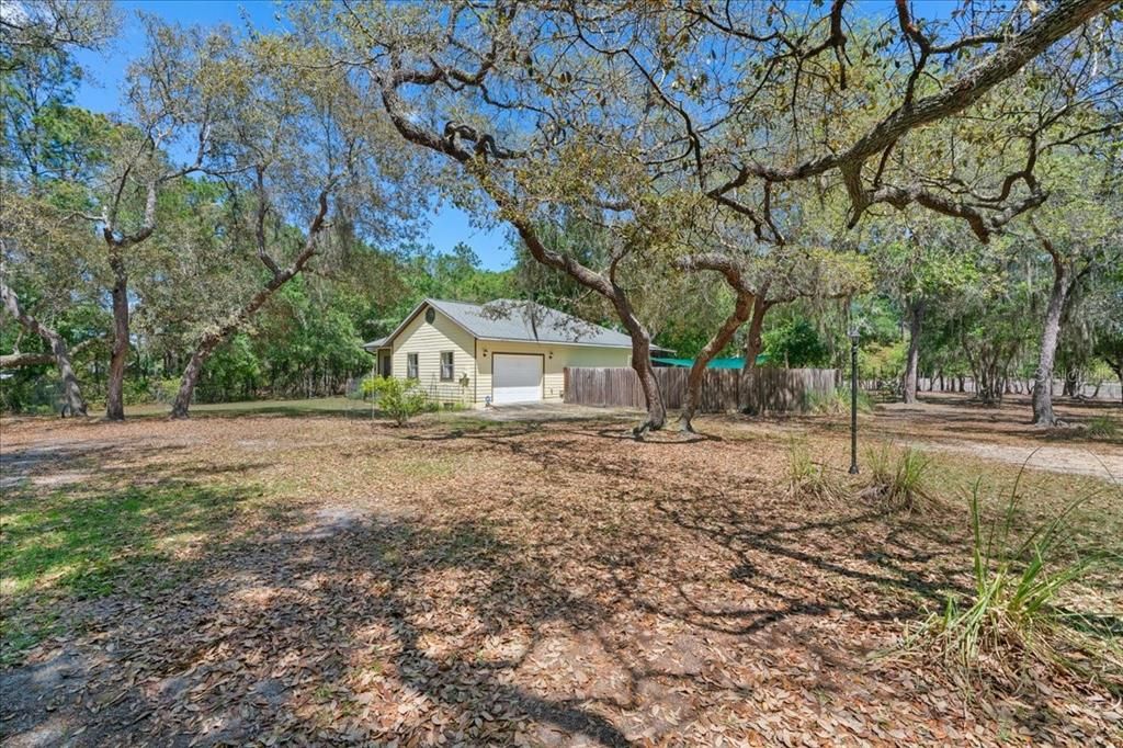 For Sale: $315,000 (2 beds, 2 baths, 1177 Square Feet)