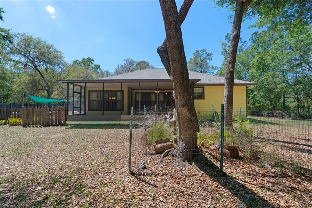 For Sale: $315,000 (2 beds, 2 baths, 1177 Square Feet)
