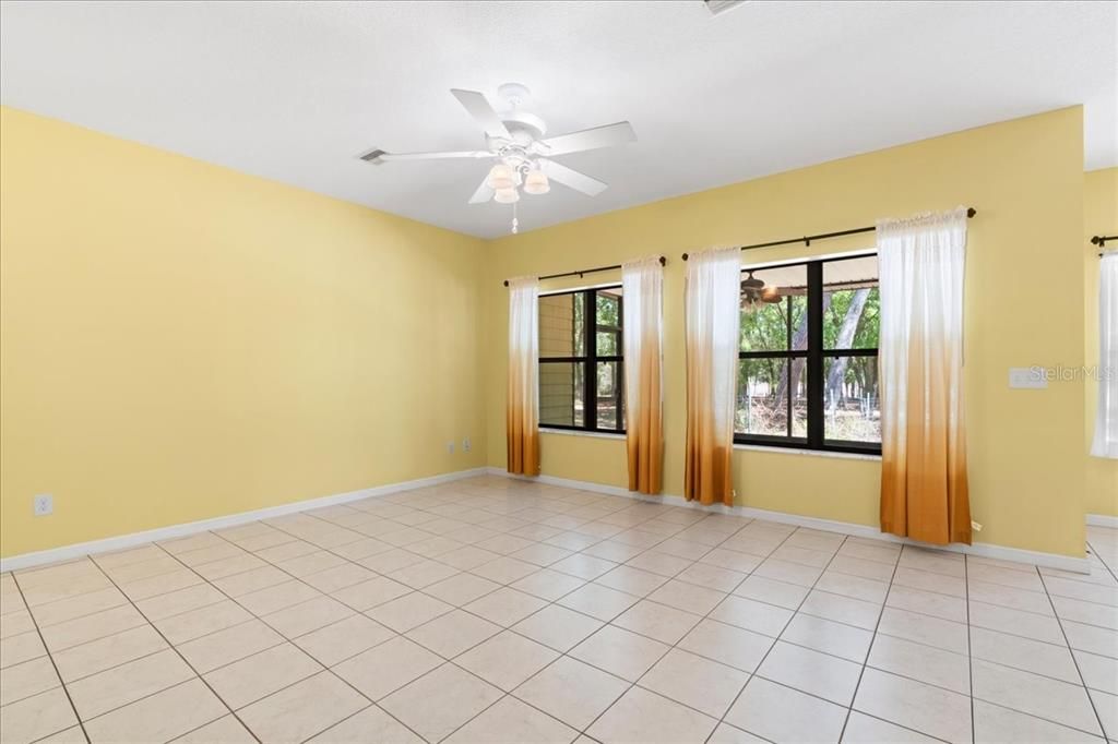 For Sale: $315,000 (2 beds, 2 baths, 1177 Square Feet)