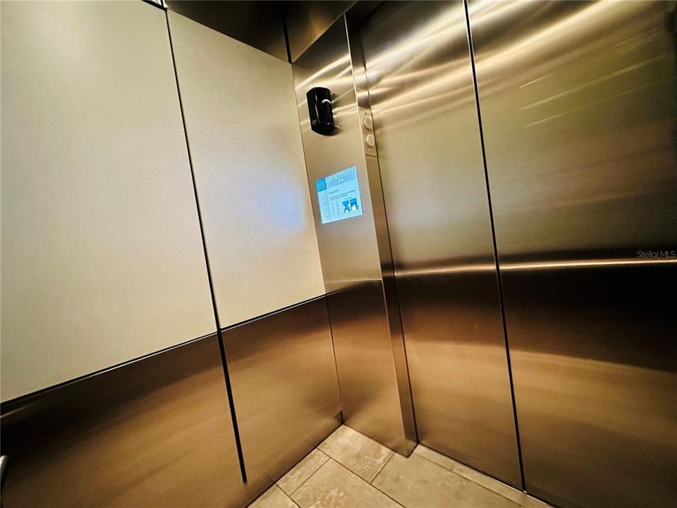 Activo con contrato: $399,900 (2 camas, 2 baños, 1133 Pies cuadrados)