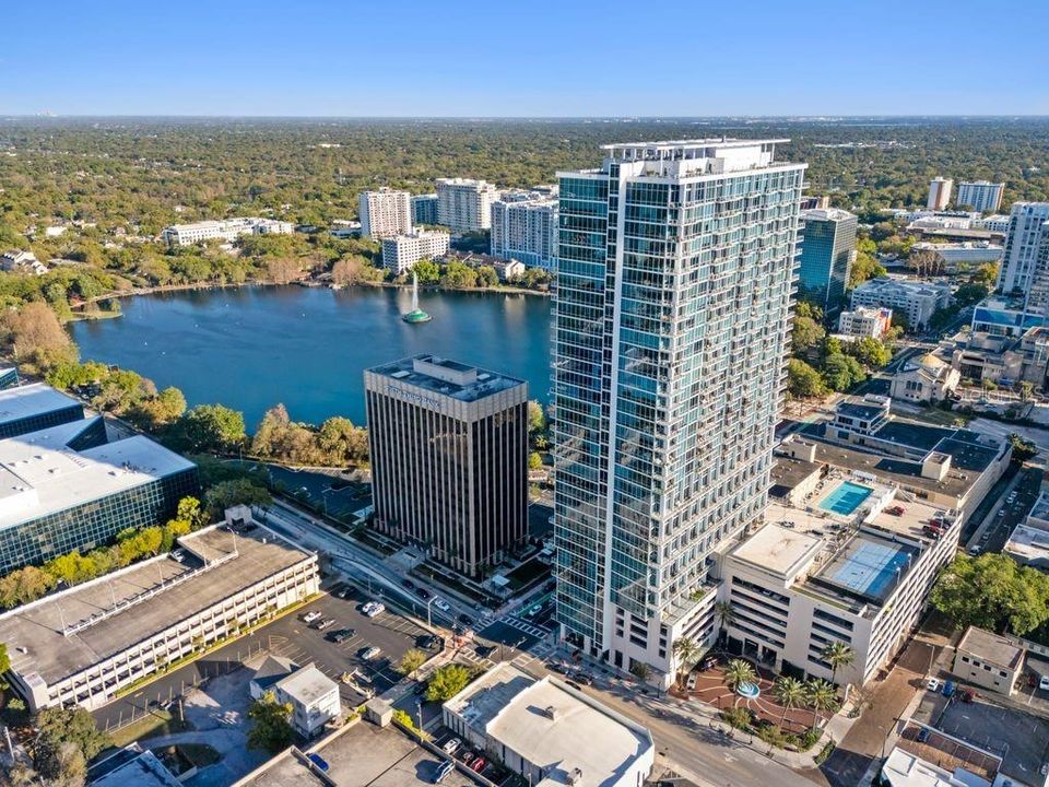 Activo con contrato: $399,900 (2 camas, 2 baños, 1133 Pies cuadrados)