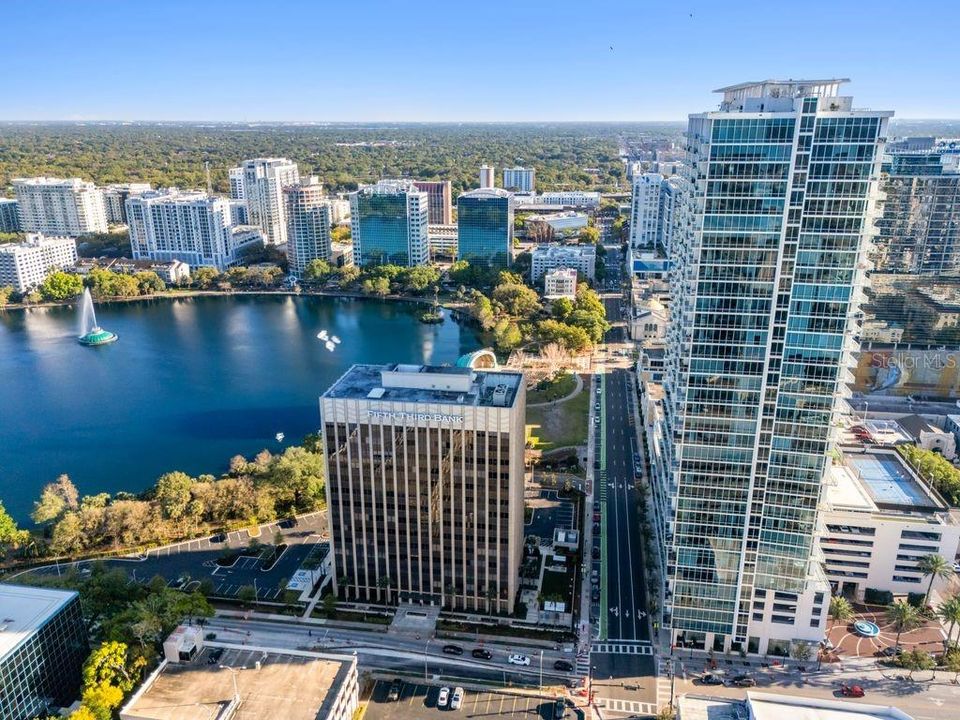 Activo con contrato: $399,900 (2 camas, 2 baños, 1133 Pies cuadrados)