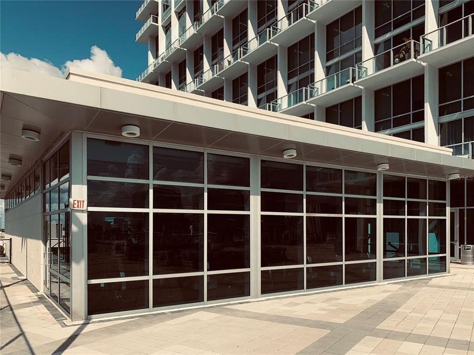 Activo con contrato: $399,900 (2 camas, 2 baños, 1133 Pies cuadrados)