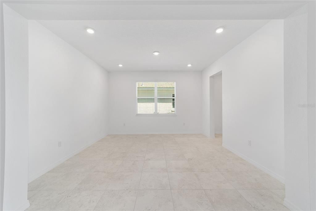 En Venta: $535,705 (4 camas, 3 baños, 2962 Pies cuadrados)