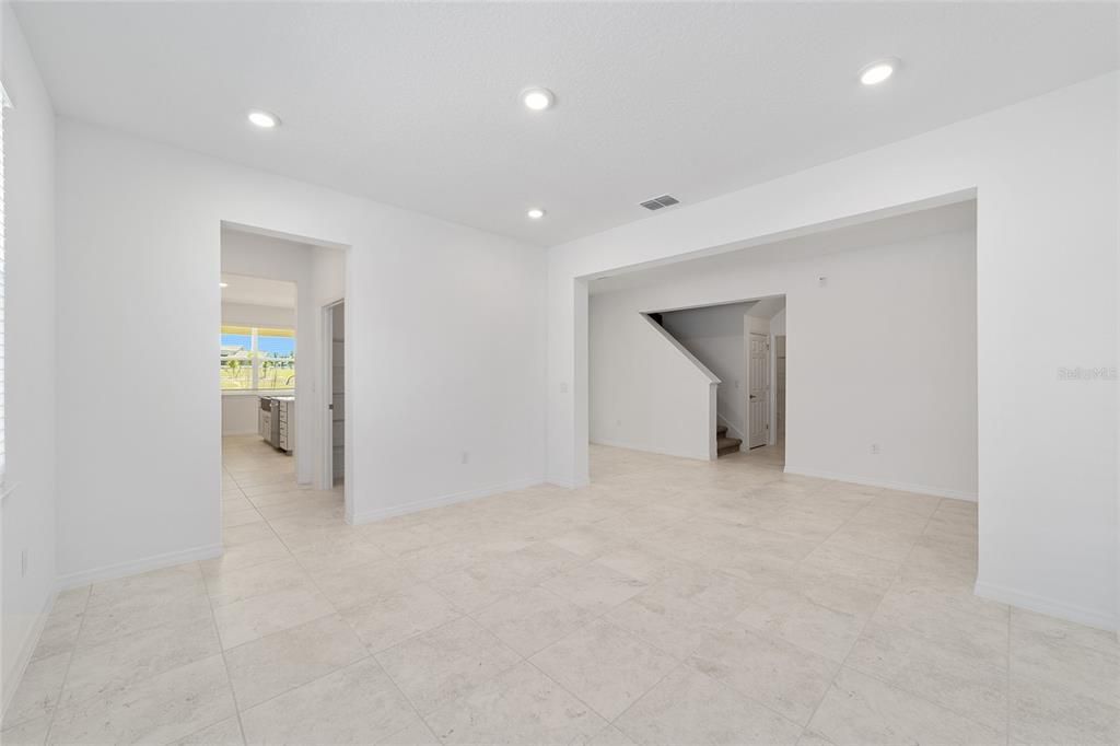 En Venta: $535,705 (4 camas, 3 baños, 2962 Pies cuadrados)