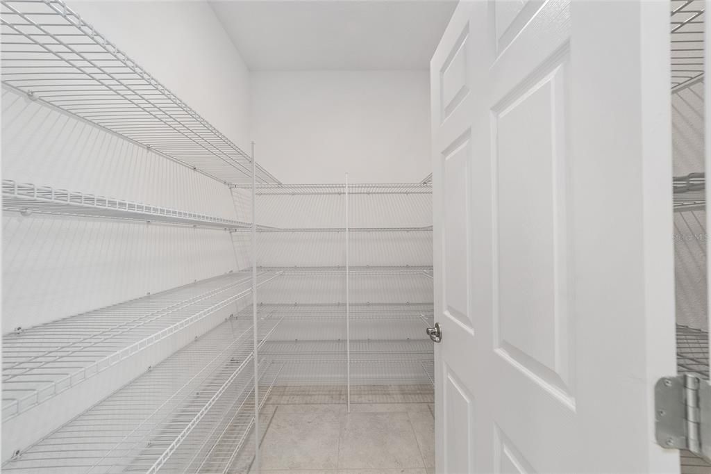 En Venta: $535,705 (4 camas, 3 baños, 2962 Pies cuadrados)