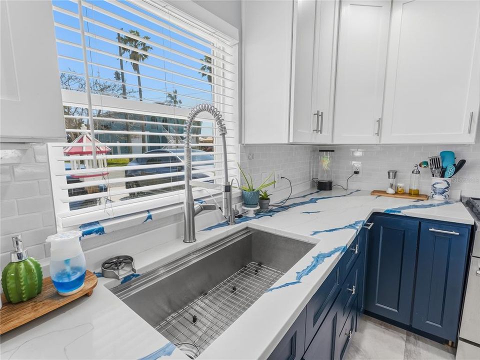 En Venta: $1,200,000 (5 camas, 3 baños, 2848 Pies cuadrados)