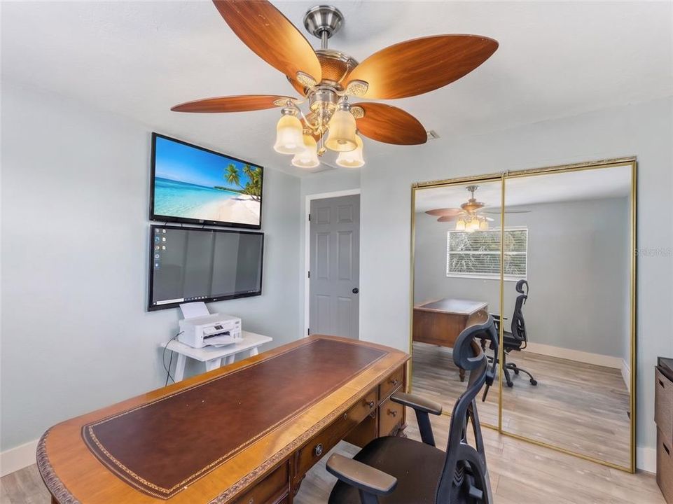 En Venta: $1,200,000 (5 camas, 3 baños, 2848 Pies cuadrados)