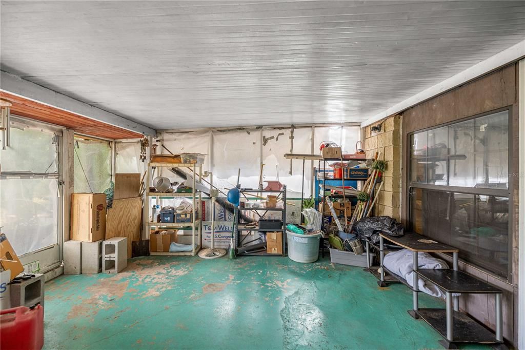 Activo con contrato: $264,999 (3 camas, 2 baños, 2494 Pies cuadrados)