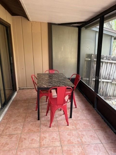 For Rent: $1,565 (2 beds, 2 baths, 931 Square Feet)
