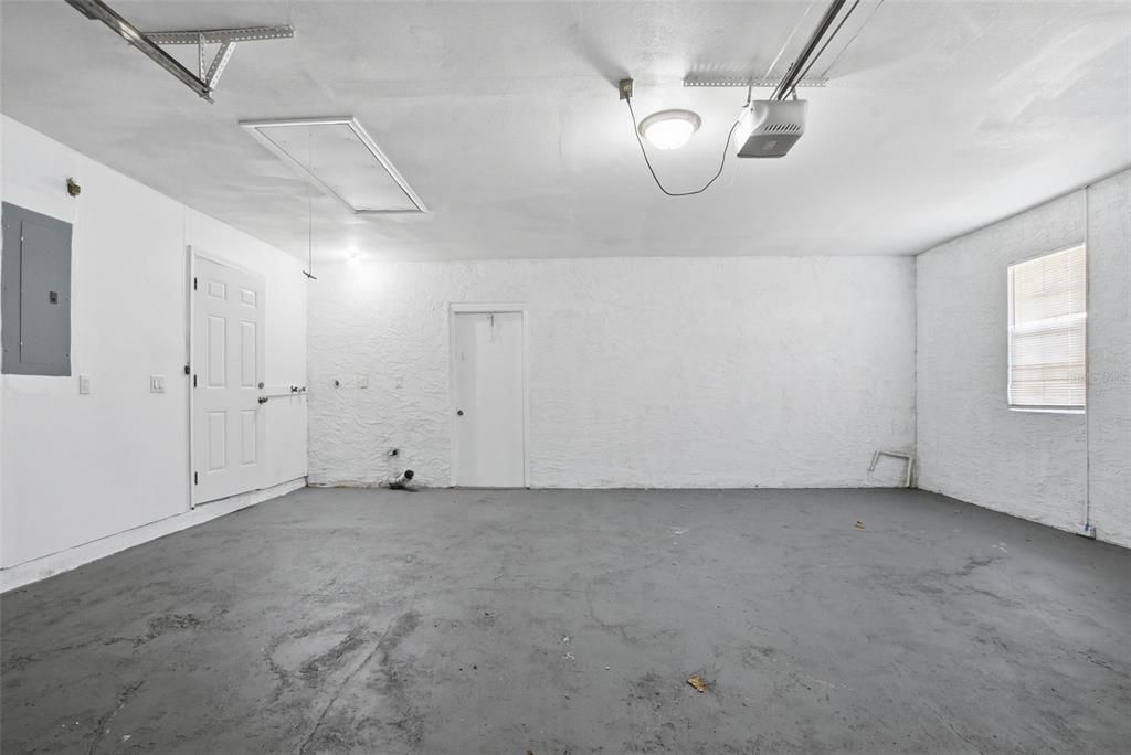 Activo con contrato: $359,999 (3 camas, 2 baños, 1160 Pies cuadrados)