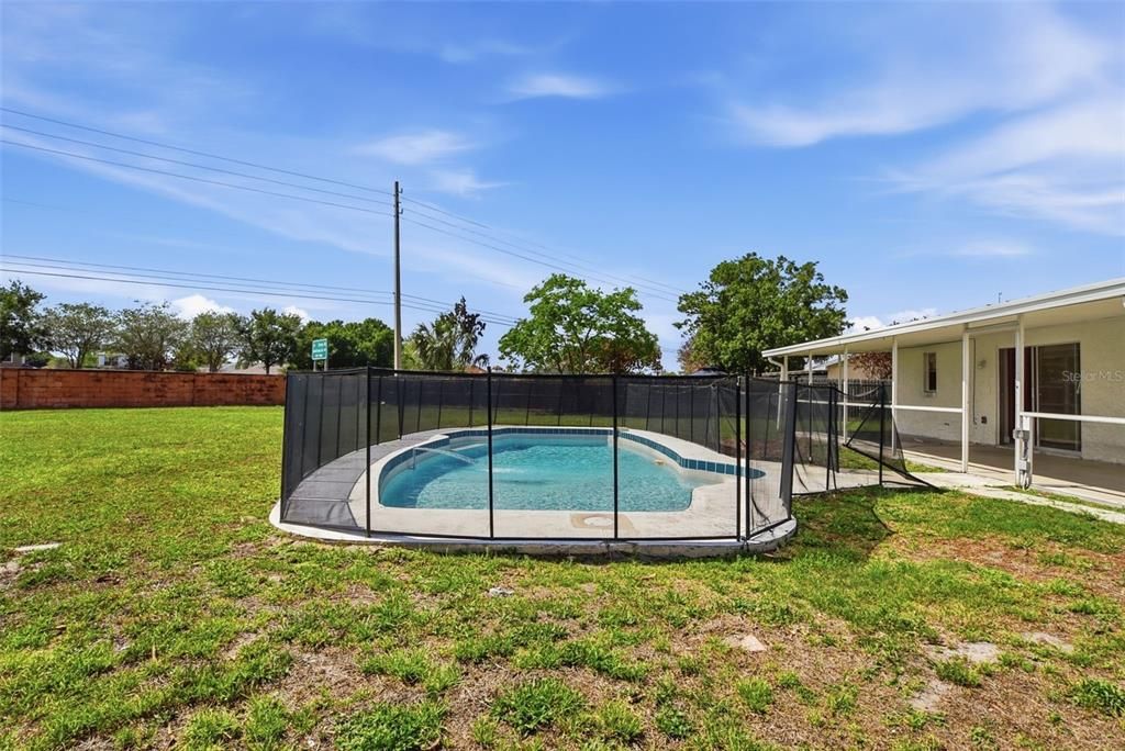Activo con contrato: $359,999 (3 camas, 2 baños, 1160 Pies cuadrados)