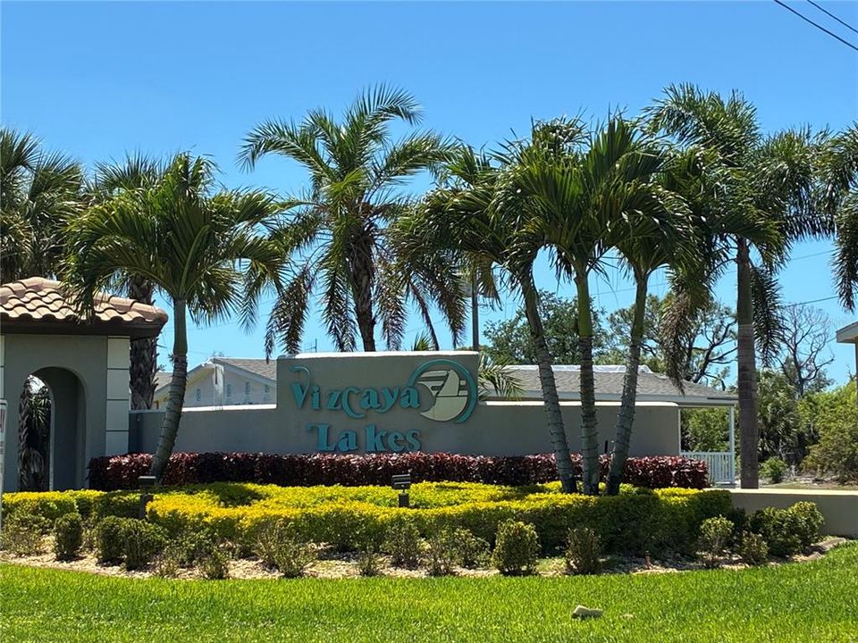 Activo con contrato: $198,000 (2 camas, 2 baños, 1296 Pies cuadrados)