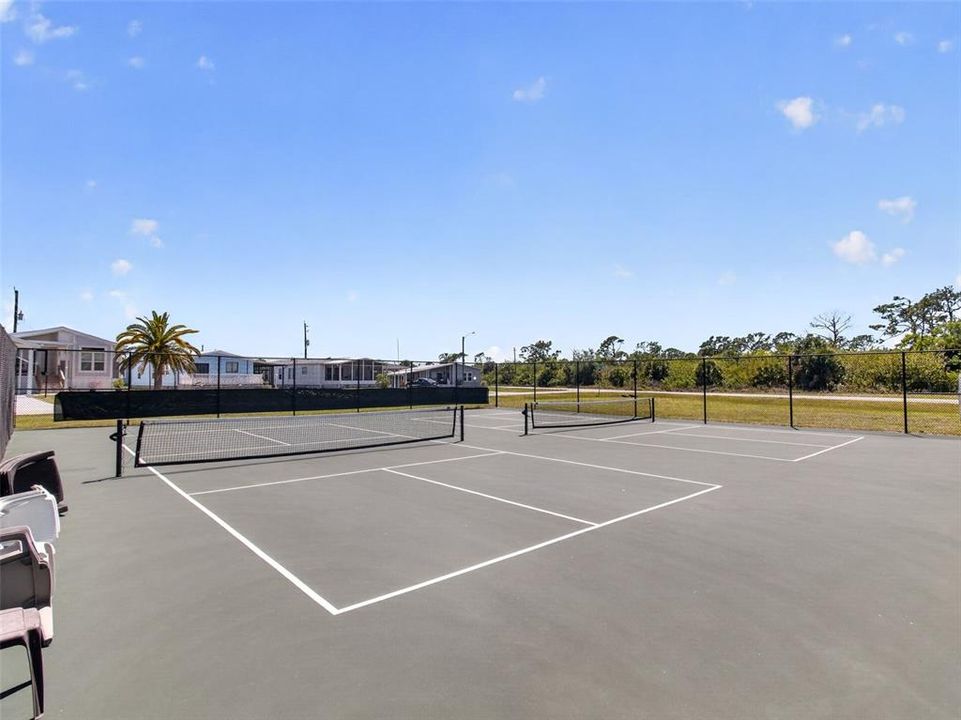 Activo con contrato: $198,000 (2 camas, 2 baños, 1296 Pies cuadrados)