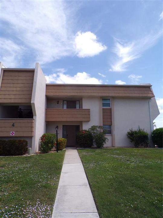 For Rent: $1,675 (2 beds, 2 baths, 1114 Square Feet)