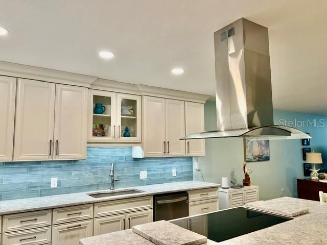 For Sale: $615,000 (3 beds, 2 baths, 2069 Square Feet)