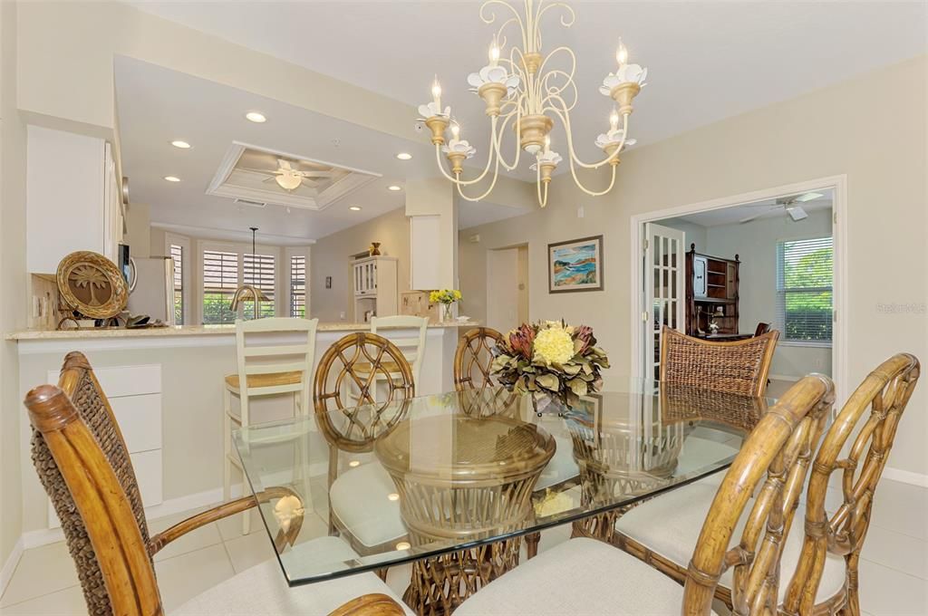 Active With Contract: $534,900 (2 beds, 2 baths, 1661 Square Feet)