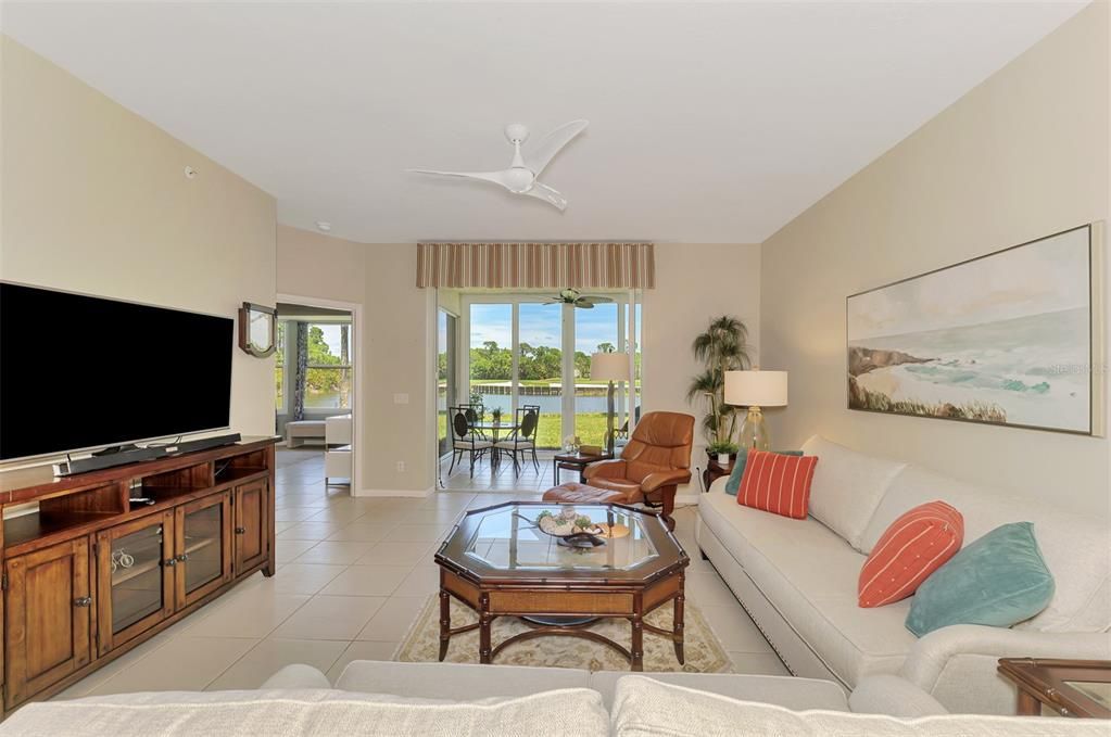Active With Contract: $534,900 (2 beds, 2 baths, 1661 Square Feet)