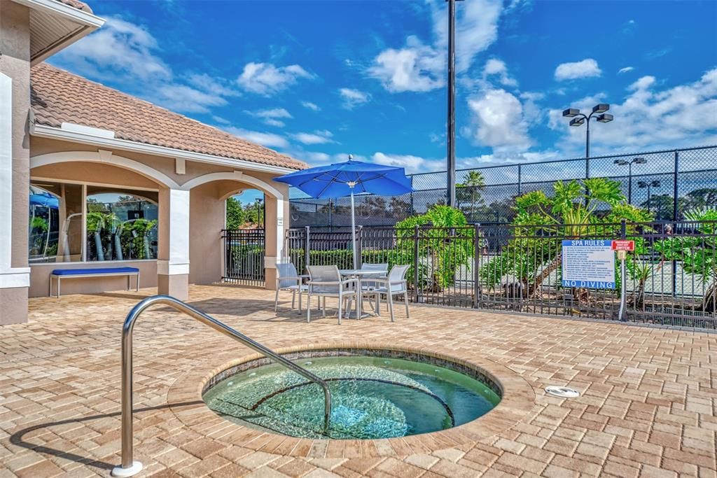 Active With Contract: $534,900 (2 beds, 2 baths, 1661 Square Feet)