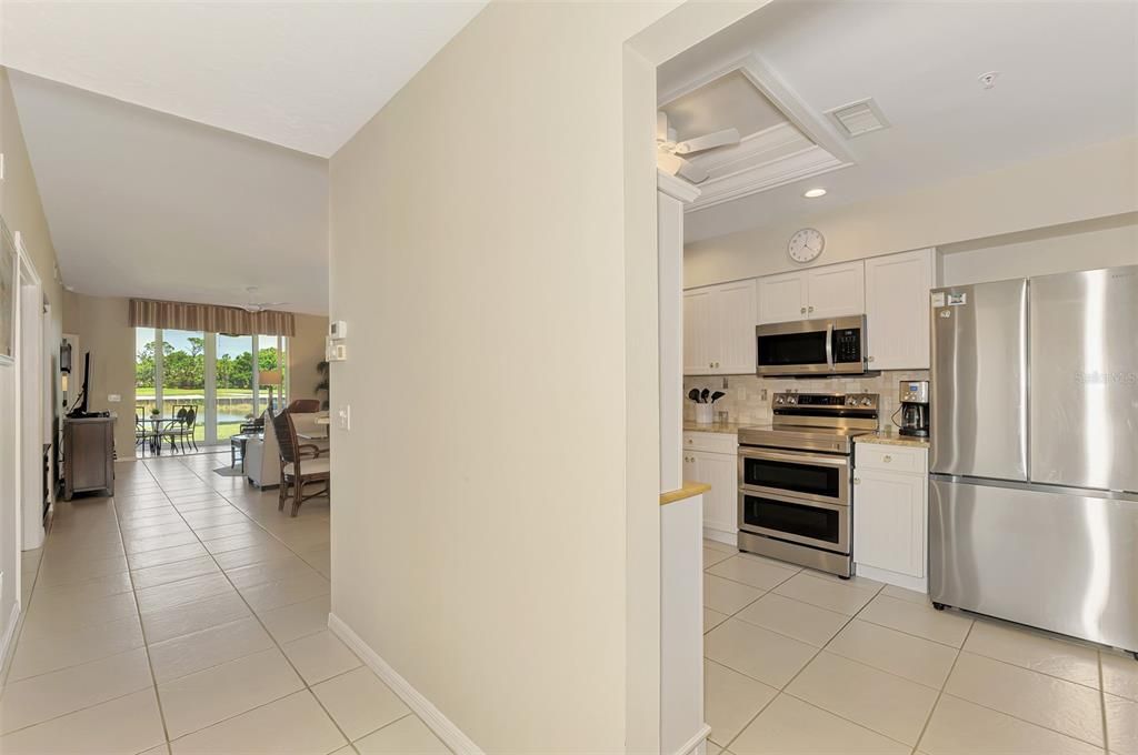 Active With Contract: $534,900 (2 beds, 2 baths, 1661 Square Feet)