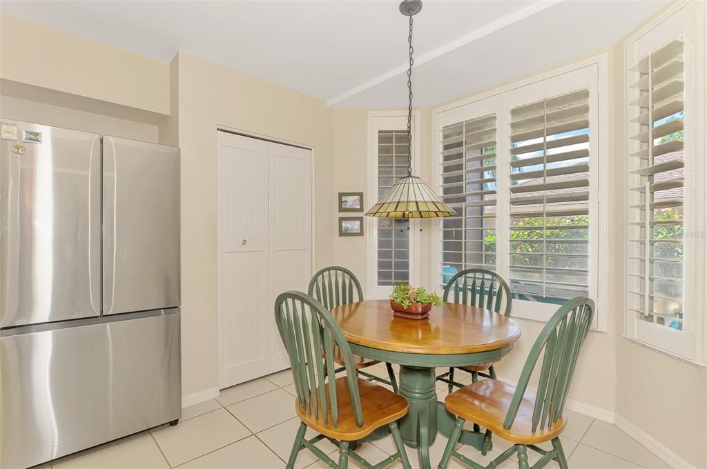 Active With Contract: $534,900 (2 beds, 2 baths, 1661 Square Feet)