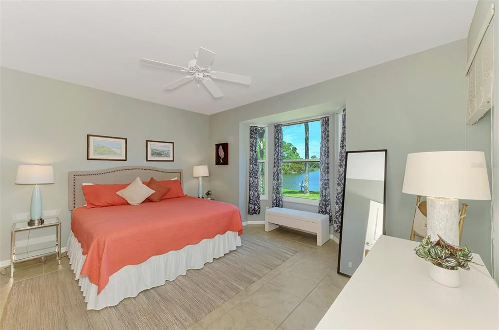 Active With Contract: $534,900 (2 beds, 2 baths, 1661 Square Feet)