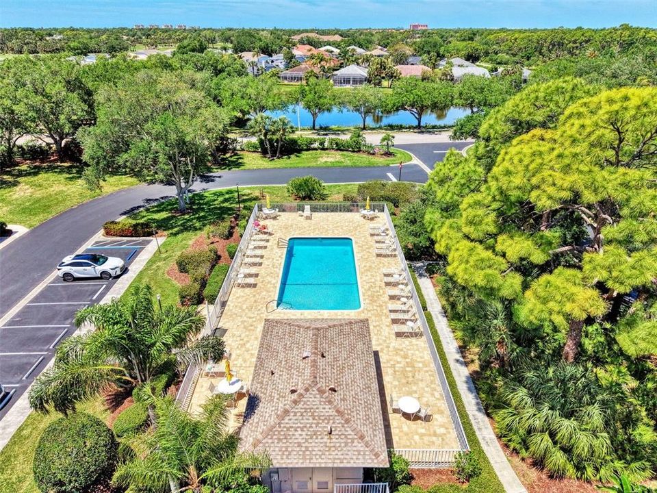 Active With Contract: $534,900 (2 beds, 2 baths, 1661 Square Feet)