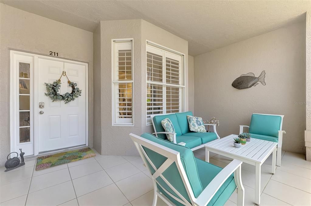 Active With Contract: $534,900 (2 beds, 2 baths, 1661 Square Feet)