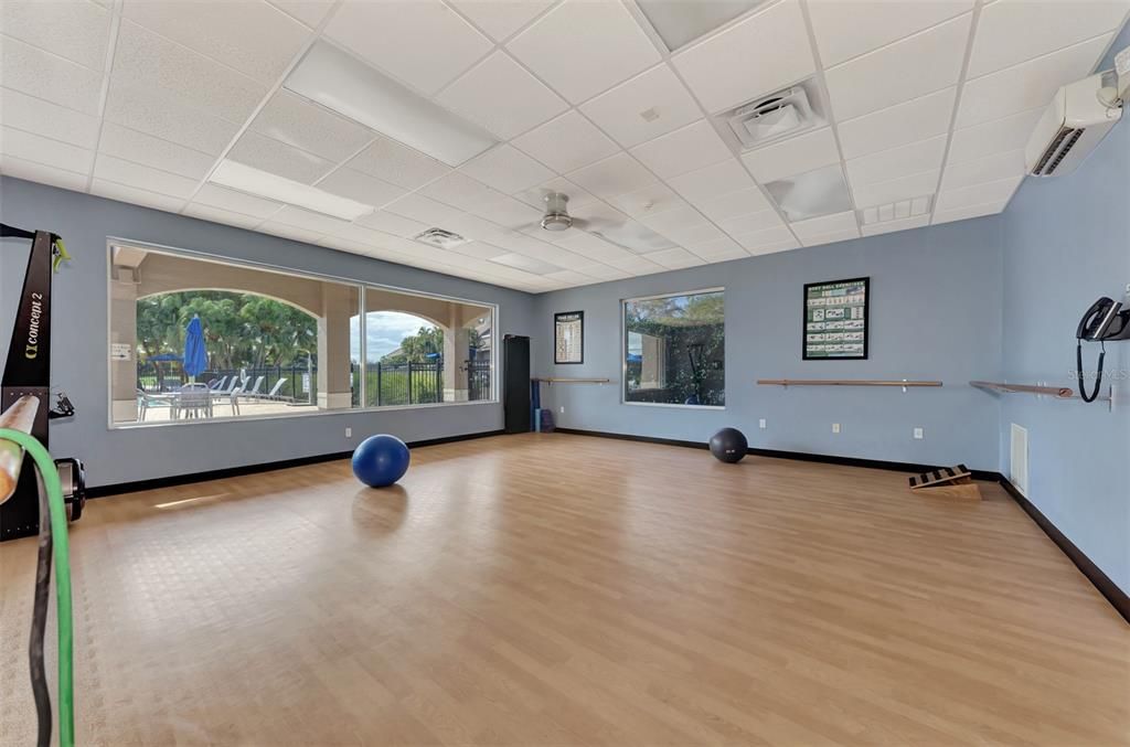 Active With Contract: $534,900 (2 beds, 2 baths, 1661 Square Feet)