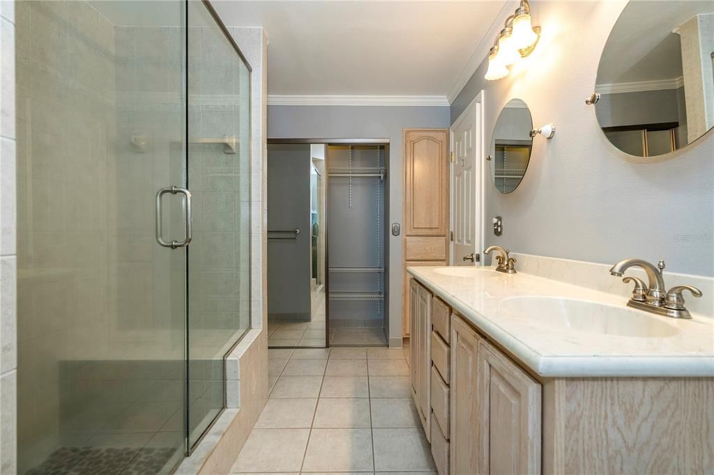 For Sale: $670,000 (4 beds, 2 baths, 1962 Square Feet)