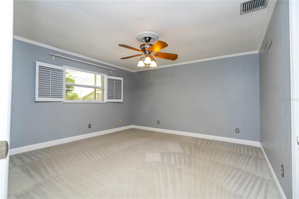 For Sale: $670,000 (4 beds, 2 baths, 1962 Square Feet)