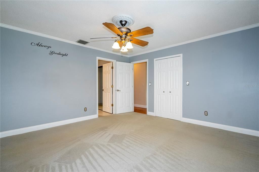For Sale: $670,000 (4 beds, 2 baths, 1962 Square Feet)