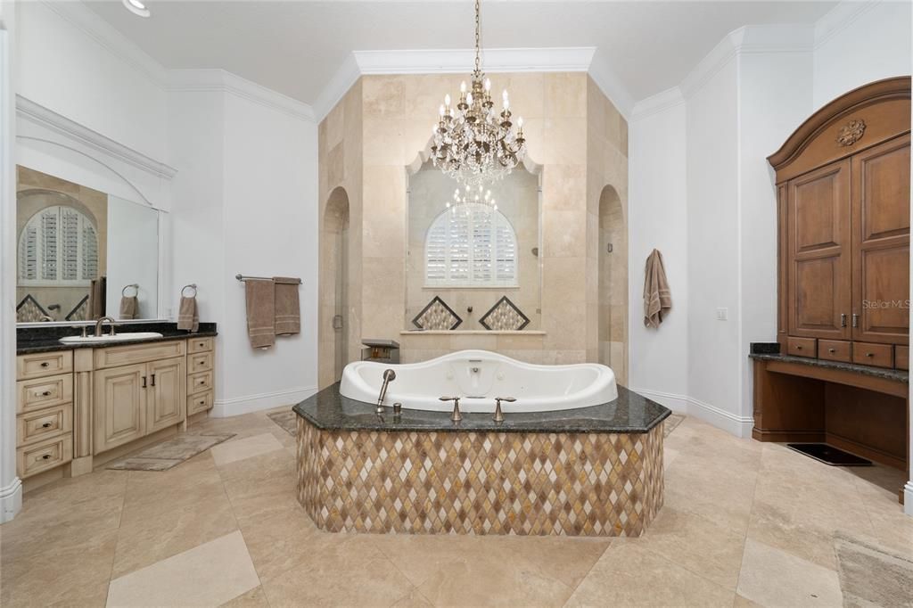 En Venta: $3,700,000 (5 camas, 5 baños, 7153 Pies cuadrados)
