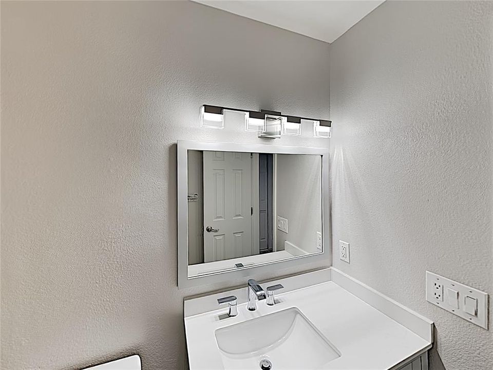 В аренду: $1,550 (2 спален, 1 ванн, 920 Квадратных фут)
