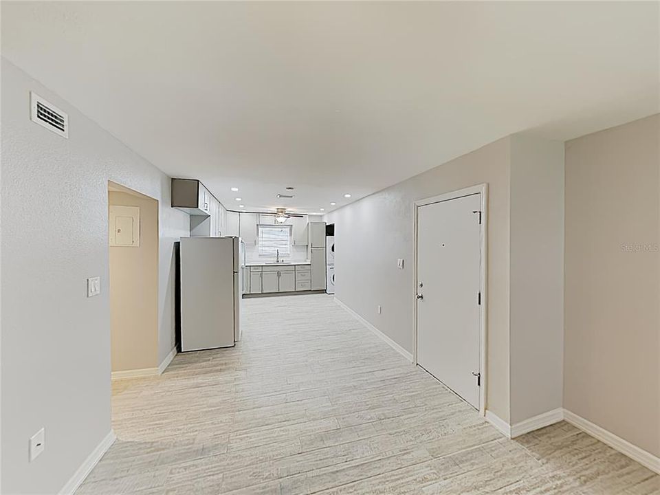 В аренду: $1,550 (2 спален, 1 ванн, 920 Квадратных фут)