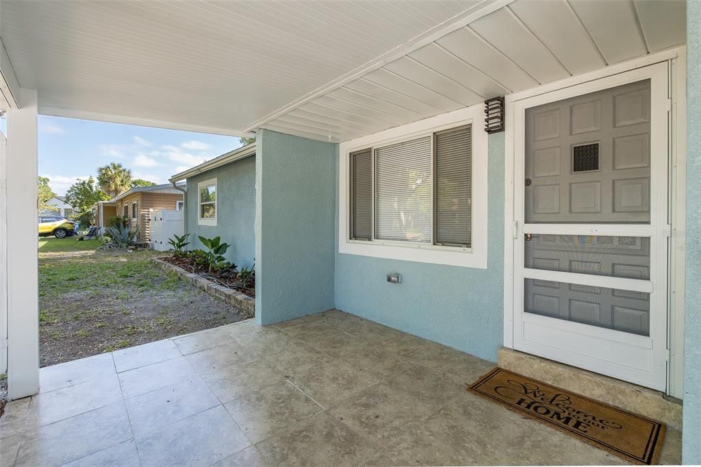 Active With Contract: $500,000 (3 beds, 2 baths, 1664 Square Feet)